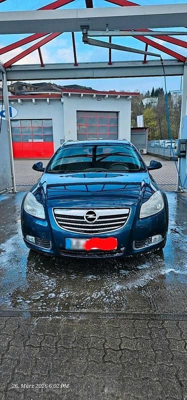 Gebraucht Opel Insignia 160 PS (117 kW) 2012 Blau Kombi