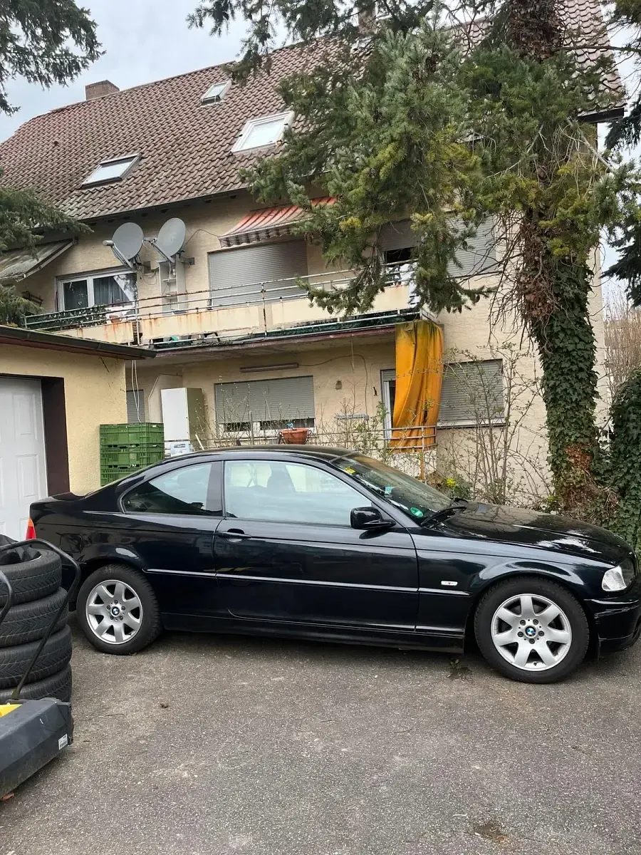 Gebraucht BMW 318 118 PS (86 kW) 2000 Schwarz Coupé
