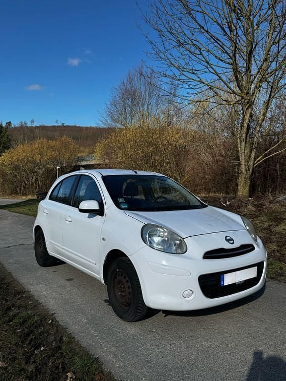 Gebraucht Nissan Micra Acenta 80 PS (58 kW) 2012 Weiß Kleinwagen