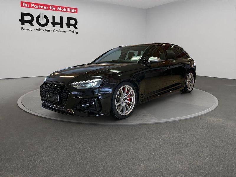 Gebraucht Audi RS4 Ambiente 450 PS (330 kW) 2021 Mythosschwarz metallic Limousine