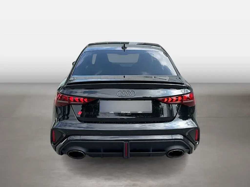 Gebraucht Audi RS3 Ambiente 400 PS (294 kW) 2024 Mythosschwarz Limousine