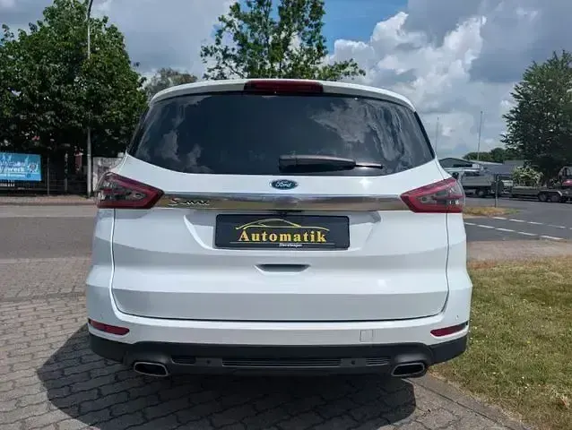 Gebraucht Ford S-MAX Titanium 190 PS (139 kW) 2018 Frozen white Van / Kleinbus