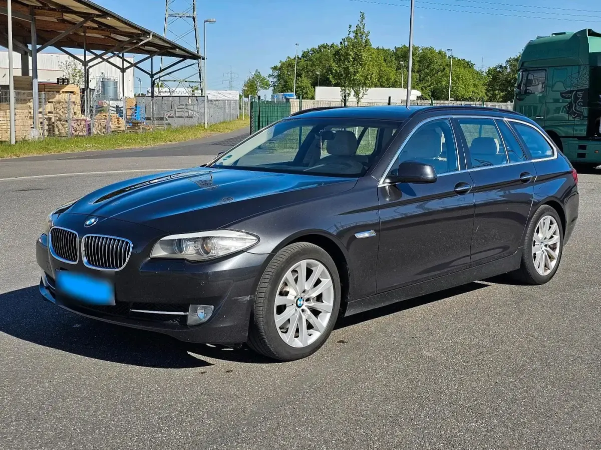 Second-hand BMW 520 184 CP (135 kW) 2012 Gri Break