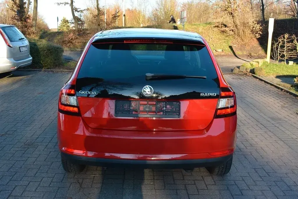 Gebraucht Skoda Rapid Elegance 105 PS (77 kW) 2014 Rot Kleinwagen