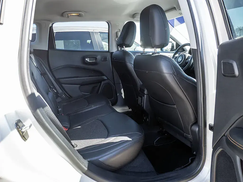 Gebraucht Jeep Compass Limited 170 PS (125 kW) 2018 Weiß SUV