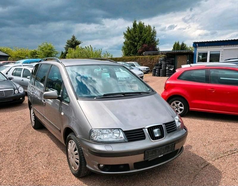 Gebraucht Seat Alhambra Vigo 116 PS (85 kW) 2005 Braun Van / Kleinbus