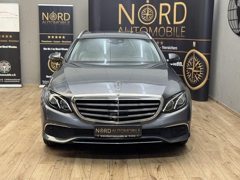 Gebraucht Mercedes E300 Exclusive 122 PS (89 kW) 2020 Grau