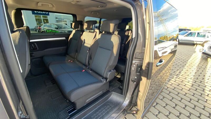 Gebraucht Peugeot Traveller Active 177 PS (130 kW) 2023 Grau Van / Kleinbus
