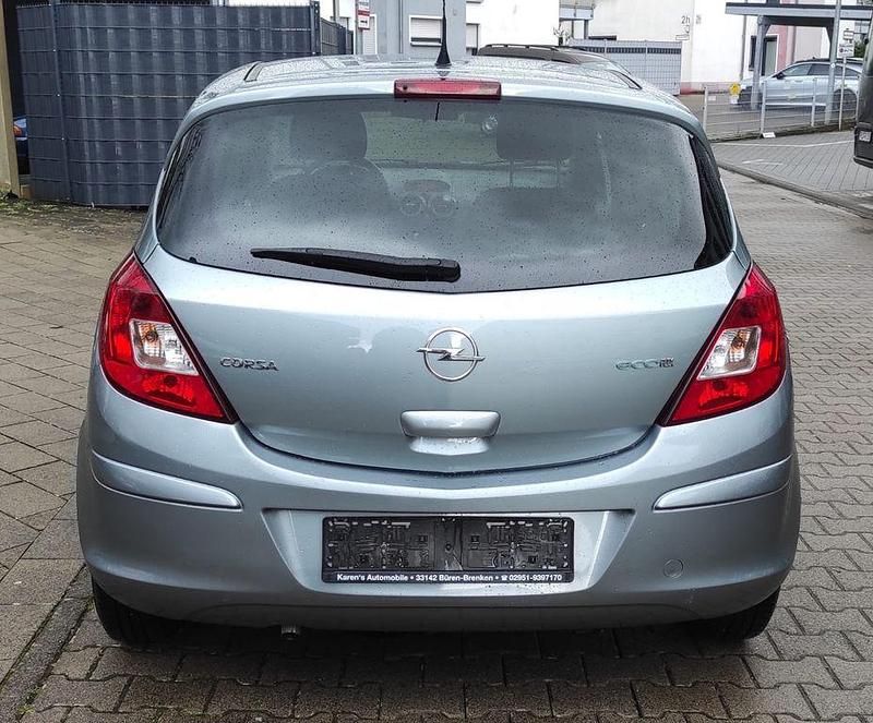 Gebraucht Opel Corsa Edition 69 PS (50 kW) 2010 Silber Kleinwagen
