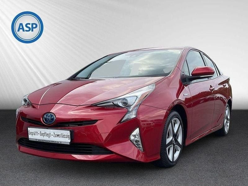 Rot (emotional red) Gebraucht 2018 Toyota Prius Comfort Kleinwagen | 18.890 € (Fairer Preis) - Bild 1/4