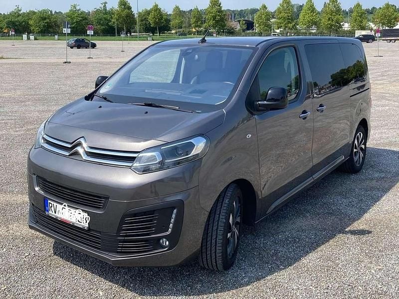 Grau Gebraucht 2021 Citroën Spacetourer Van | 33.000 € (Fairer Preis) - Bild 1/4