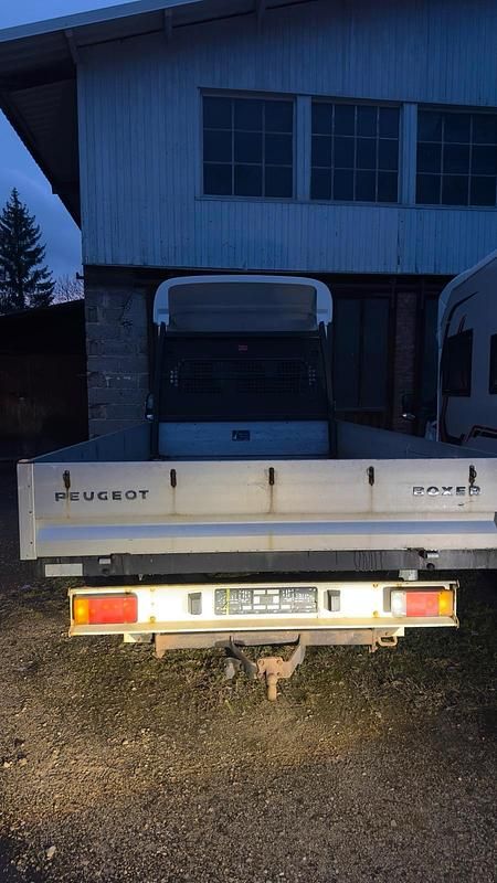 Gebraucht Peugeot Boxer 176 PS (129 kW) 2012 Weiß Van