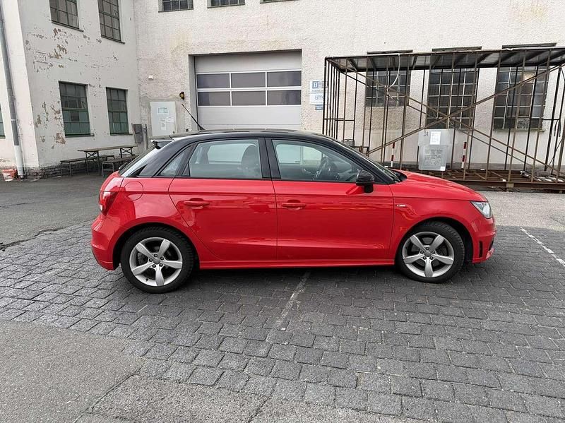 Gebraucht Audi A1 Ambition 122 PS (89 kW) 2013 Rot Kleinwagen