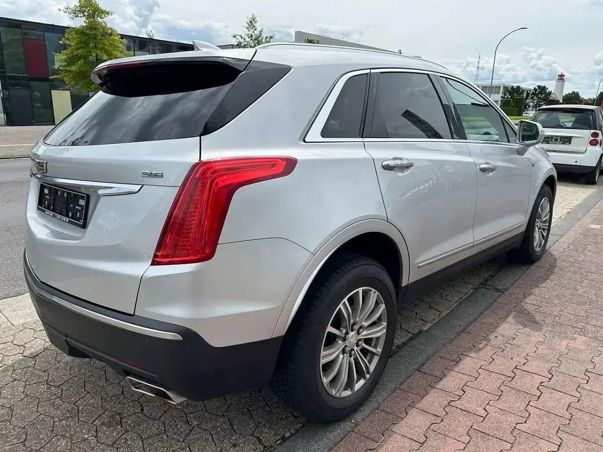 Gebraucht Cadillac XT5 314 PS (230 kW) 2017 Argon silber/ice silver (m2) SUV
