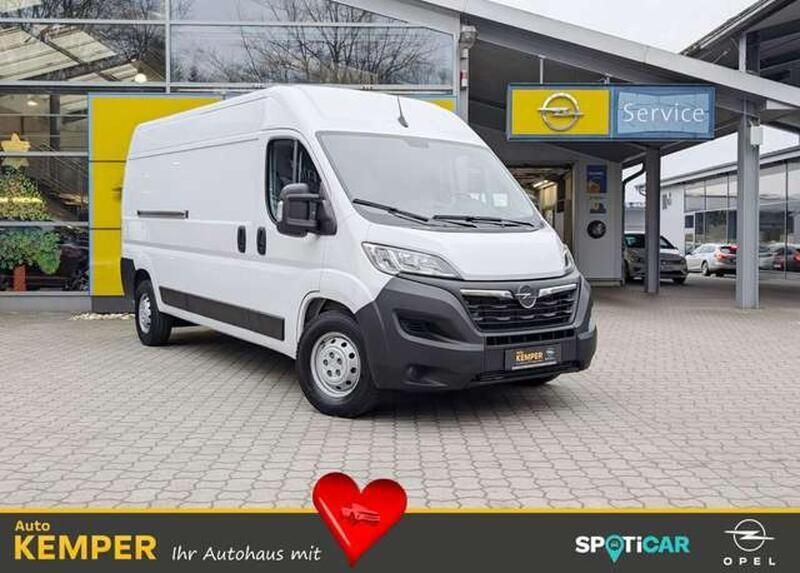 Weiß Gebraucht 2023 Opel Movano Edition Van | 24.931 € (Guter Preis) - Bild 1/3
