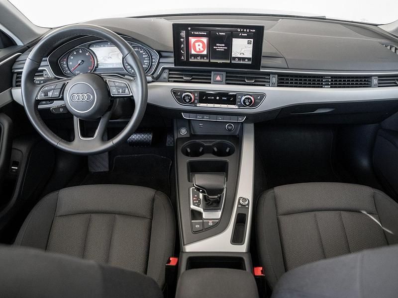 Gebraucht Audi A4 150 PS (110 kW) 2023 Schwarz Limousine