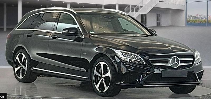 Schwarz Gebraucht 2020 Mercedes C300e Avantgarde Limousine | 26.950 € (Guter Preis) - Bild 1/4