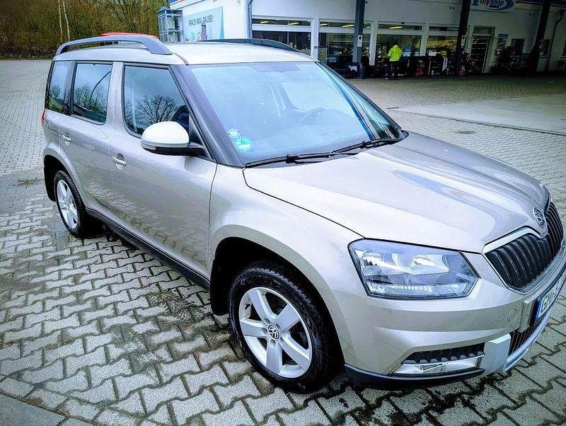 Gebraucht Skoda Yeti GreenLine 105 PS (77 kW) 2014 Beige SUV