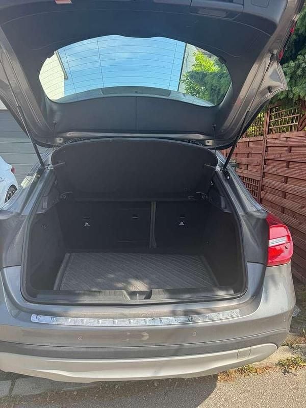 Gebraucht Mercedes 200 156 PS (114 kW) 2014 Grau Kombi