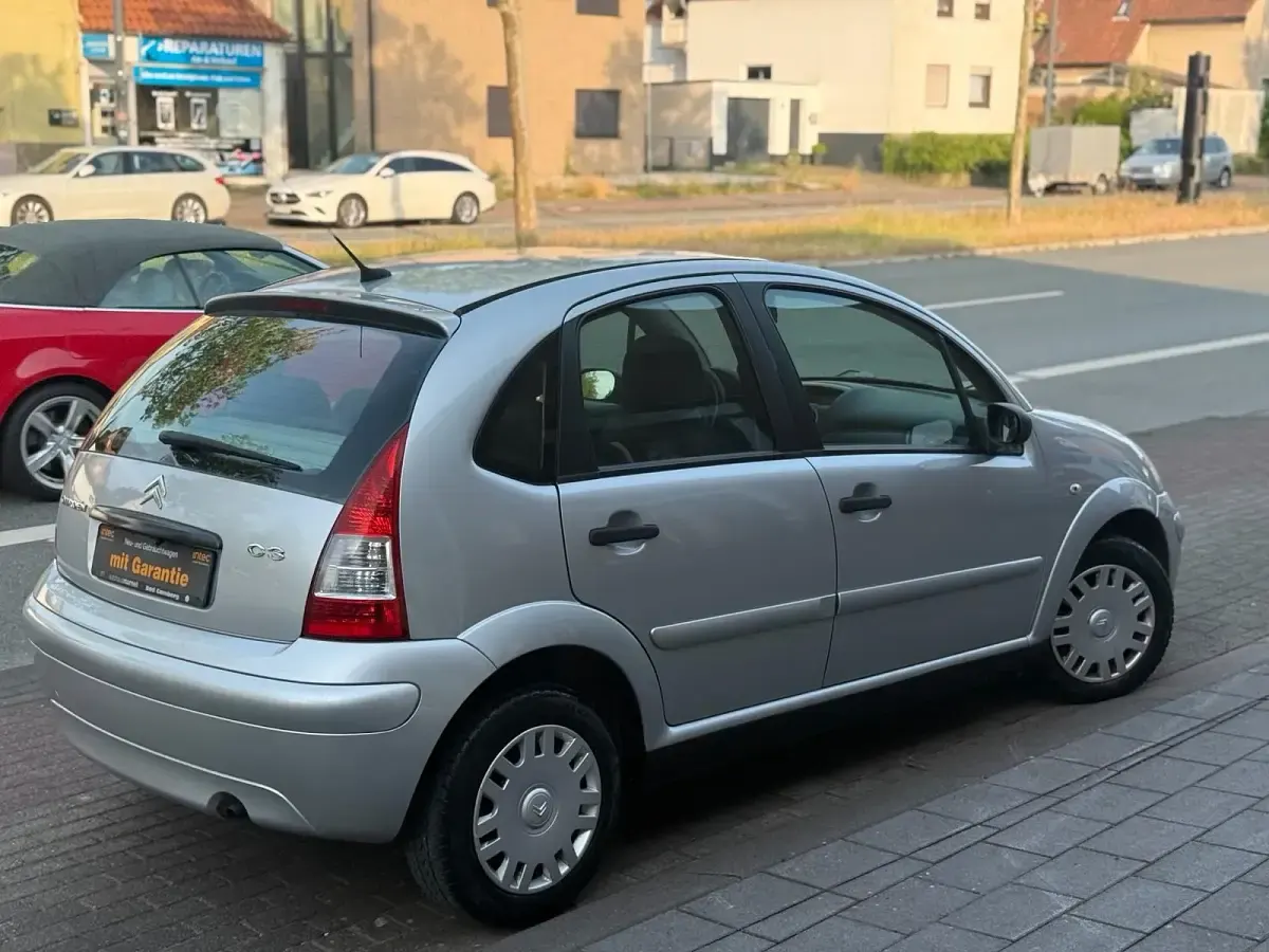 Gebraucht Citroën C3 75 PS (55 kW) 2006 Silber Kleinwagen