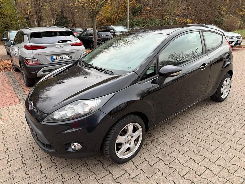Schwarz Gebraucht 2012 Ford Fiesta Kleinwagen | 1.999 € (Guter Preis) - Bild 1/4