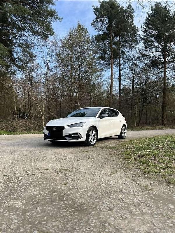 Gebraucht Seat Leon FR 150 PS (110 kW) 2023 Weiß Kleinwagen