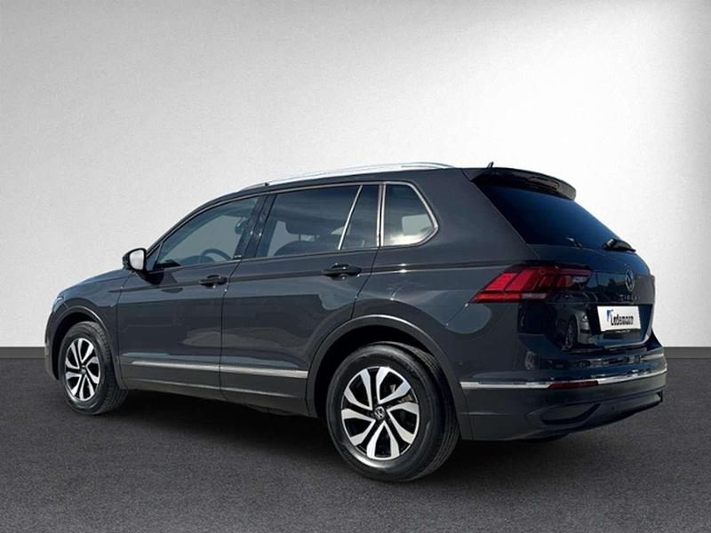 Gebraucht VW Tiguan Active 150 PS (110 kW) 2022 Uranograu SUV