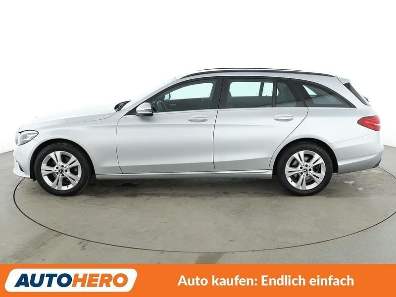 Gebraucht Mercedes C220 194 PS (142 kW) 2019 Grau Kombi