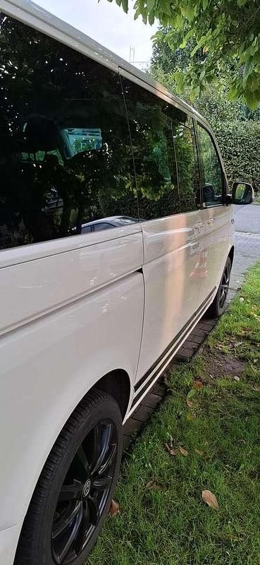 Gebraucht VW Multivan 150 PS (110 kW) 2021 Weiß Van