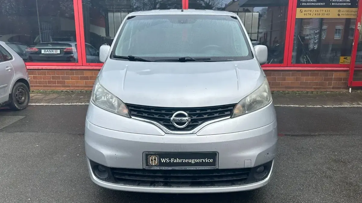 Gebraucht Nissan NV200 Premium Edition 110 PS (80 kW) 2013 Silber Van / Kleinbus