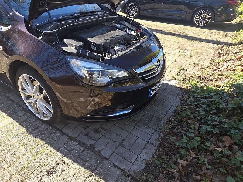 Gebraucht Opel Cascada Edition 165 PS (121 kW) 2014 Braun Cabrio