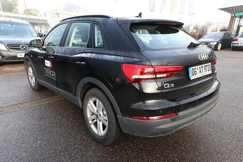 Gebraucht Audi Q3 Advanced 150 PS (110 kW) 2021 Mythosschwarz metallic SUV