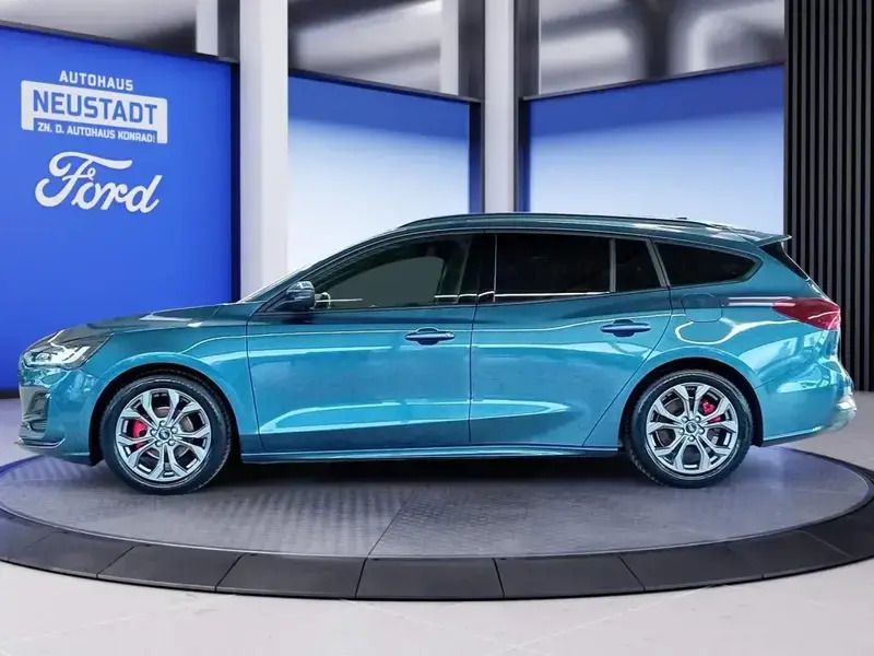 Gebraucht Ford Focus ST-Line X 125 PS (91 kW) 2023 Chrome blue metallic Kombi