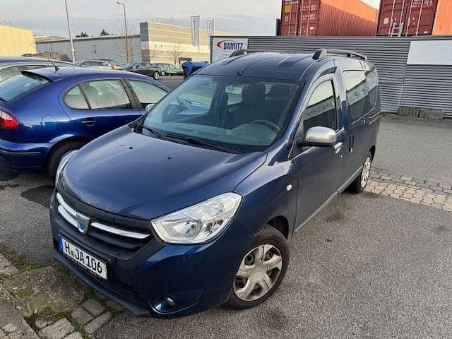 Blau Gebraucht 2016 Dacia Dokker Lauréate Van / Kleinbus | 2.500 € - Bild 1/4