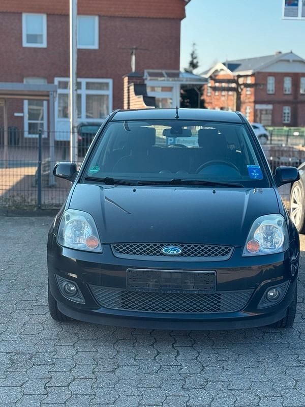 Gebraucht Ford Fiesta 70 PS (51 kW) 2008 Schwarz Kleinwagen