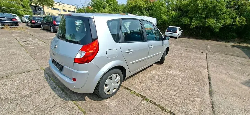 Gebraucht Renault Scénic II Authentique 103 PS (75 kW) 2008 Silber Van / Kleinbus