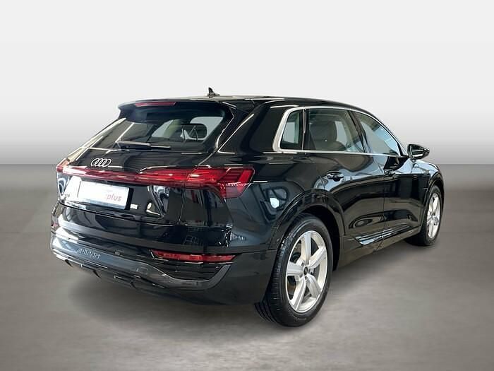 Gebraucht Audi Q8 e-tron Advanced Plus 300 kW (408 PS) 2024 Mythosschwarz (metallic) SUV