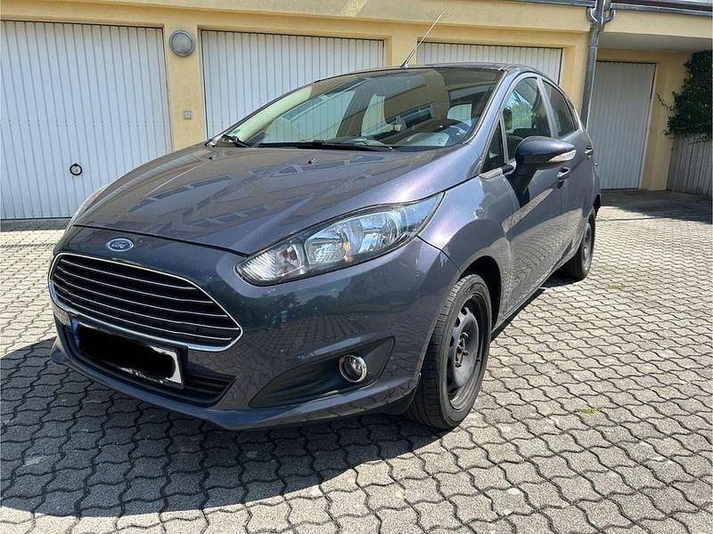 Gebraucht 2015 Ford Fiesta Trend Kleinwagen | 4.250 € (Guter Preis) - Bild 1/4