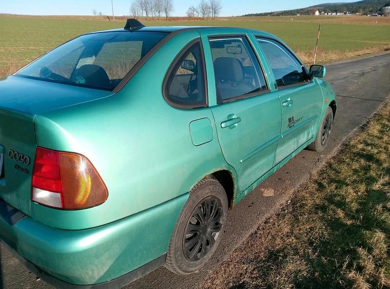 Gebraucht VW Polo 60 PS (44 kW) 1997 Grün Limousine