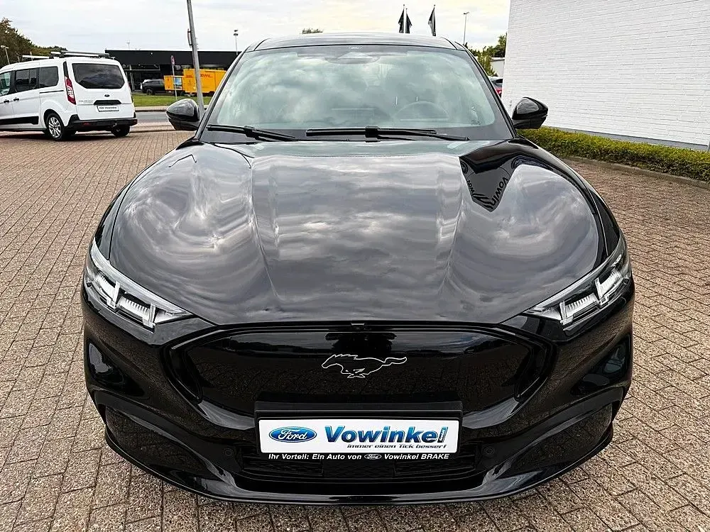 Gebraucht Ford Mustang Mach-E Basis 197 kW (269 PS) 2022 Schwarz SUV