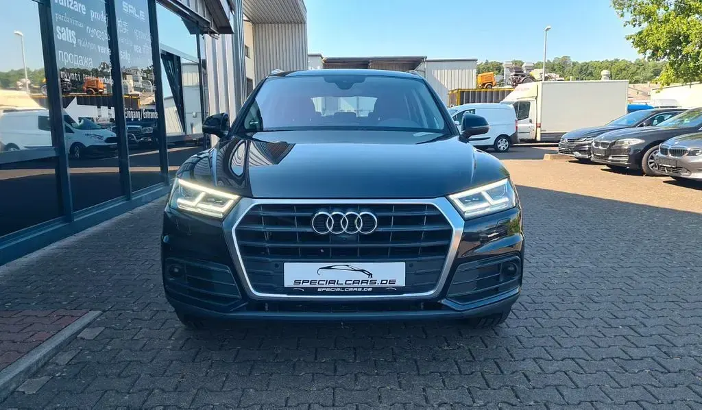Gebraucht Audi Q5 163 PS (119 kW) 2020 Mondscheinblau SUV