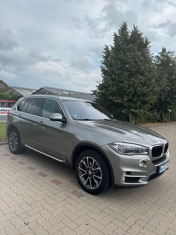 Schwarz Gebraucht 2016 BMW X5 SUV | 22.990 € (Guter Preis) - Bild 1/4