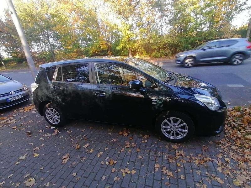 Gebraucht Toyota Verso Life 132 PS (97 kW) 2012 Van / Kleinbus