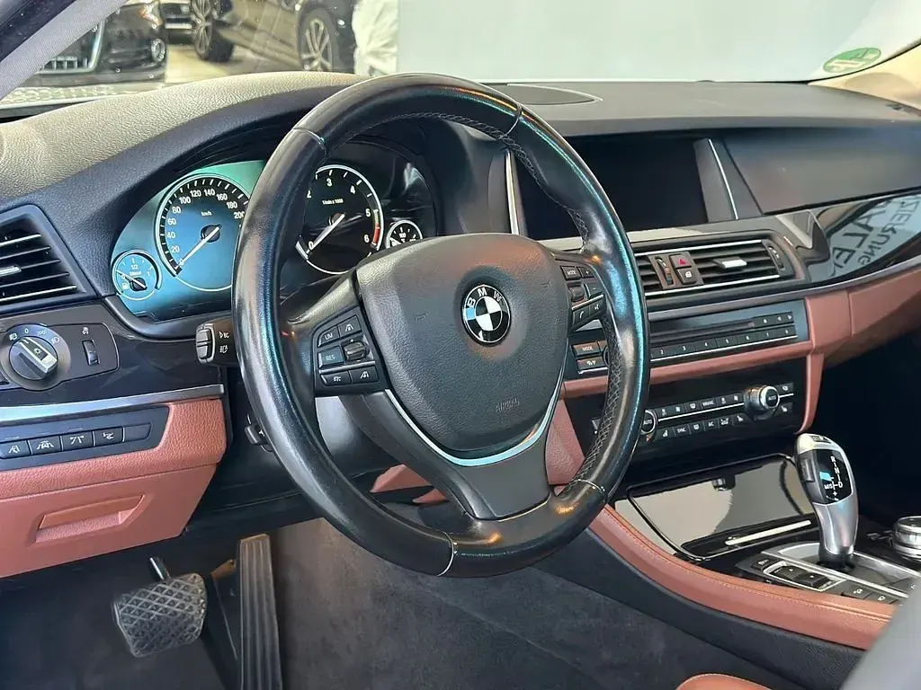 Gebraucht BMW 530 Performance 258 PS (189 kW) 2016 Weiß Kombi