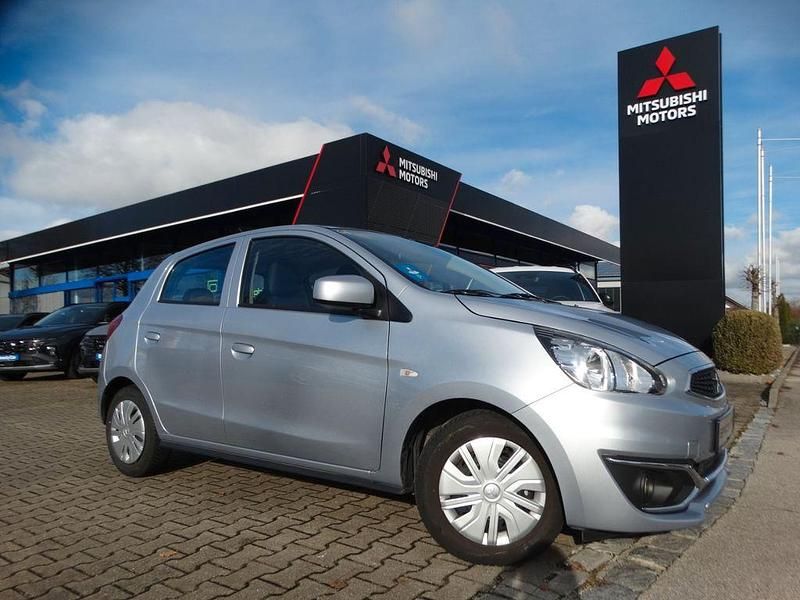 Silber Gebraucht 2020 Mitsubishi Space Star Diamant Edition Limousine | 7.990 € (Guter Preis) - Bild 1/4