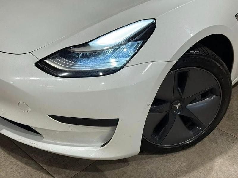 Gebraucht Tesla Model 3 Standard Range Plus 239 kW (325 PS) 2020 Weiß Limousine
