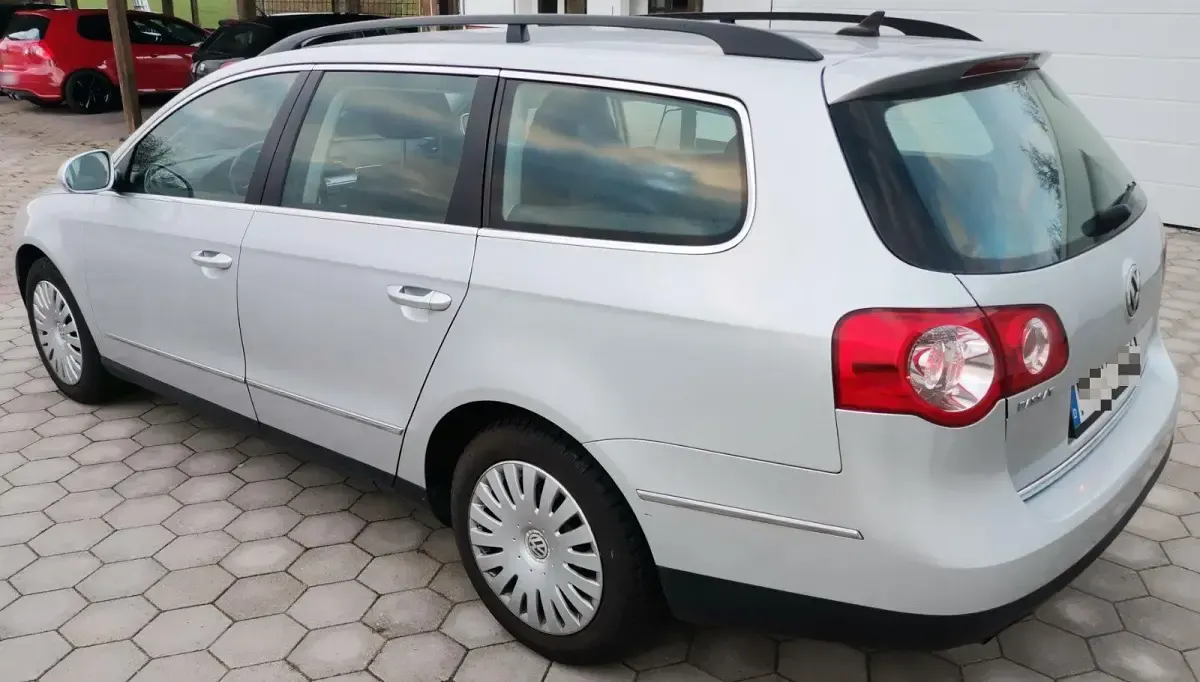 Gebraucht VW Passat 116 PS (85 kW) 2008 Silber Kombi