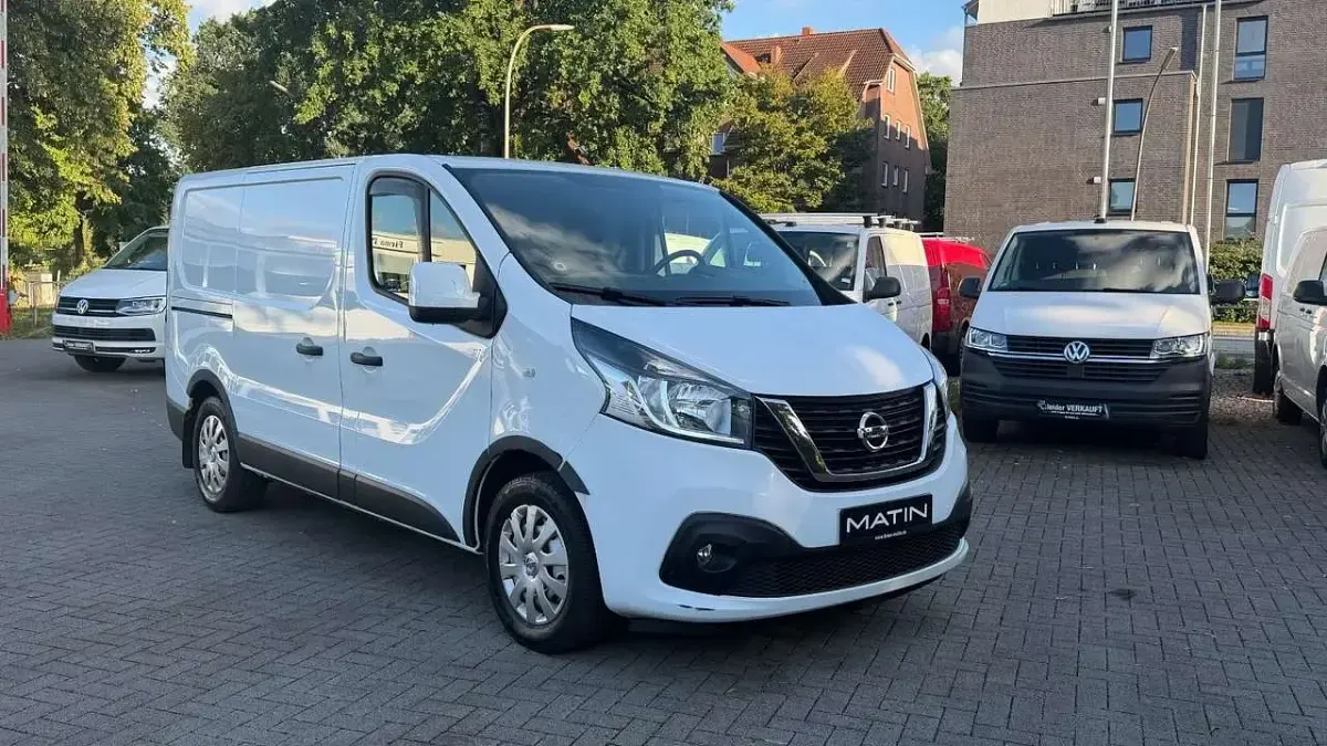 Gebraucht Nissan NV300 95 PS (69 kW) 2017 Weiß Van