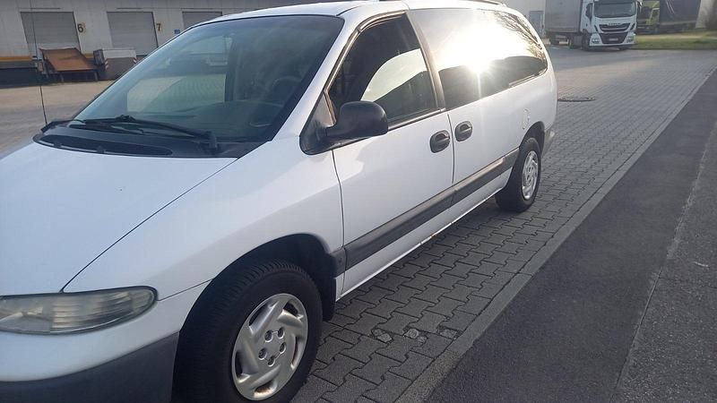 Gebraucht Dodge Grand Caravan 165 PS (121 kW) 1997 Weiß Van / Kleinbus