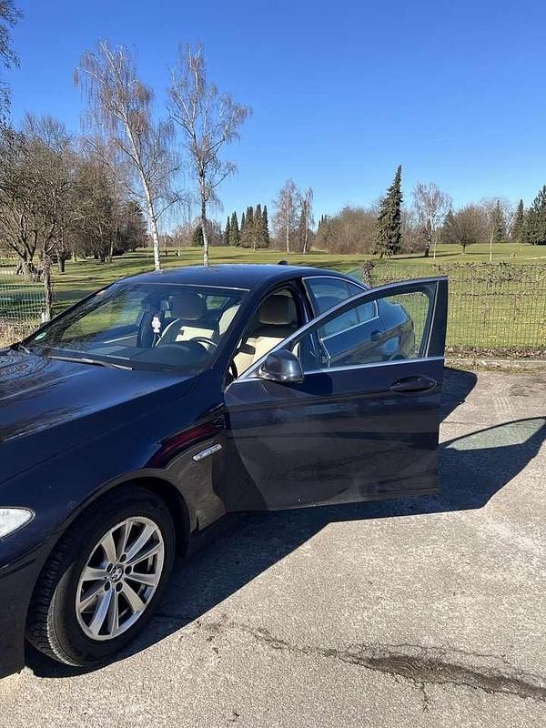 Gebraucht BMW 528 Sport Line 245 PS (180 kW) 2012 Limousine